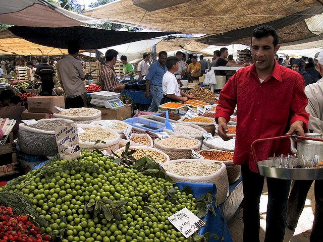 Picture of market in Kadıköy, Istanbul.