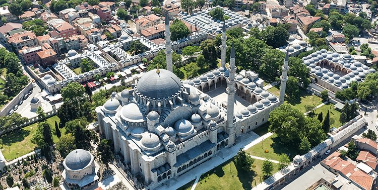 Aerial view of the Süleymaniye Mosque in Istanbul